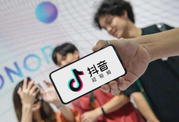 2023抖音多少粉丝可以赚钱（普通人如何用抖音赚钱）+